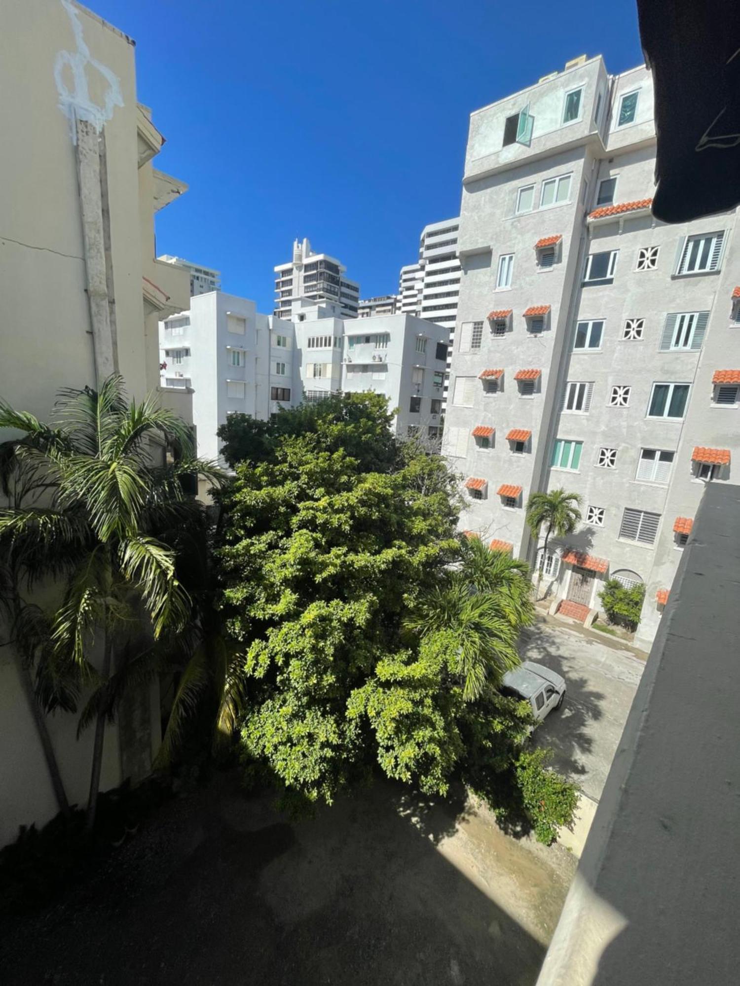Fresh Tropical Colonial Style Walk-Up- Rooftop Terrace- Beach View サンジョアン エクステリア 写真